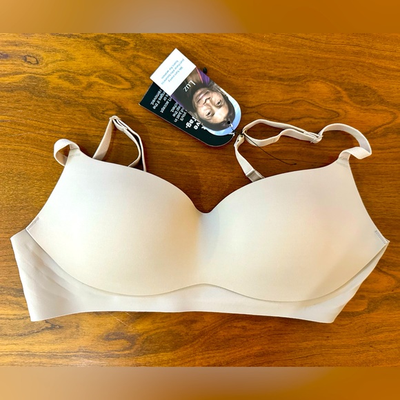 Esy Modern Wireless Strapless Bra Nude Beige Seamless NWT medium - Picture 1 of 3